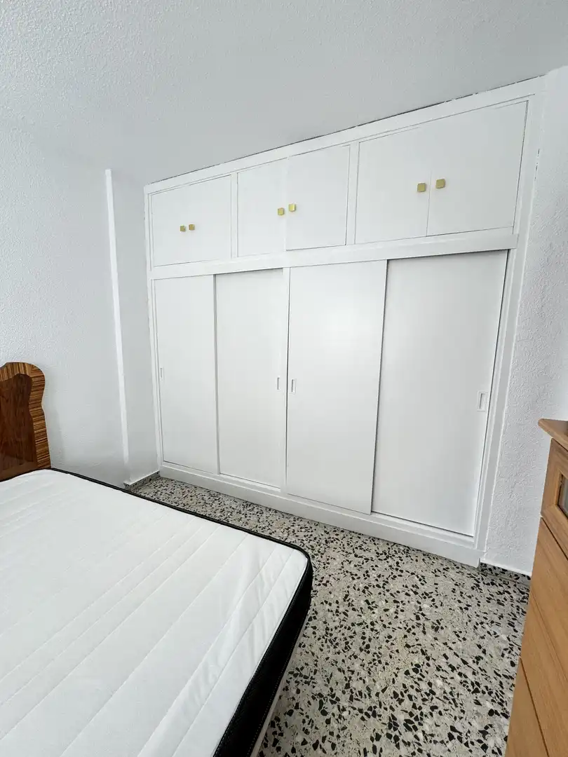 Piso de alquiler en Avenida de Dílar, 22, Barrio de Zaidín Habitación de Piso de alquiler en Granada con Aire acondicionado, Terraza y Amueblado