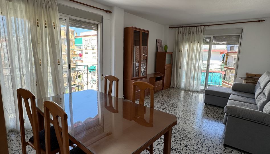 Piso de alquiler en Avenida de Dílar, 22, Barrio de Zaidín, Granada Capital - imagen 1 Foto 1 de Piso de alquiler en Avenida de Dílar, 22, Barrio de Zaidín, Granada Capital