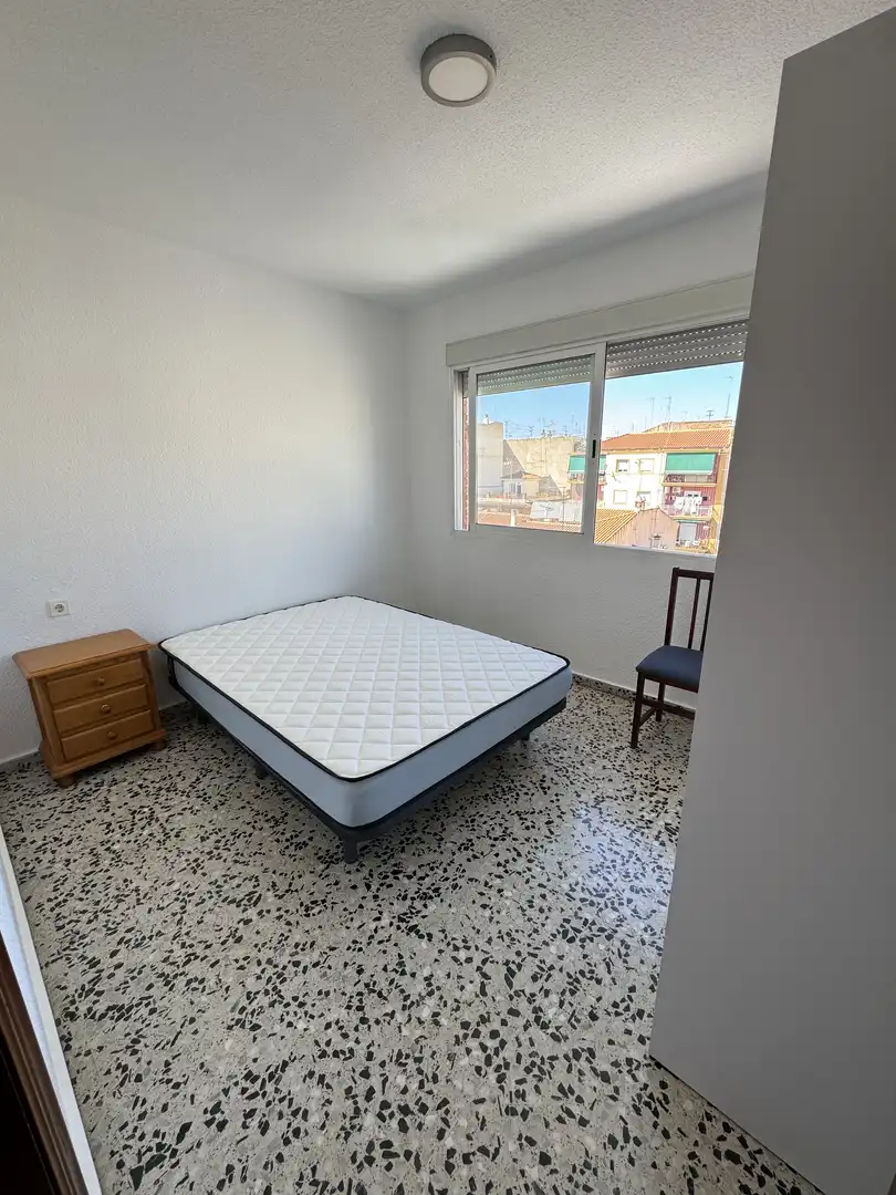 Piso de alquiler en Avenida de Dílar, 22, Barrio de Zaidín Habitación de Piso de alquiler en Granada con Aire acondicionado, Terraza y Amueblado