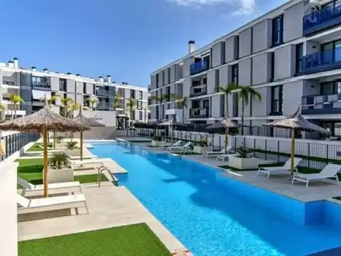 Piso de alquiler en Calle Rector Ramón Martín Mateo, 2, Bellavista - Capiscol - Frank Espinós Vista exterior de Piso de alquiler en Sant Joan d'Alacant con Aire acondicionado, Calefacción y Jardín privado