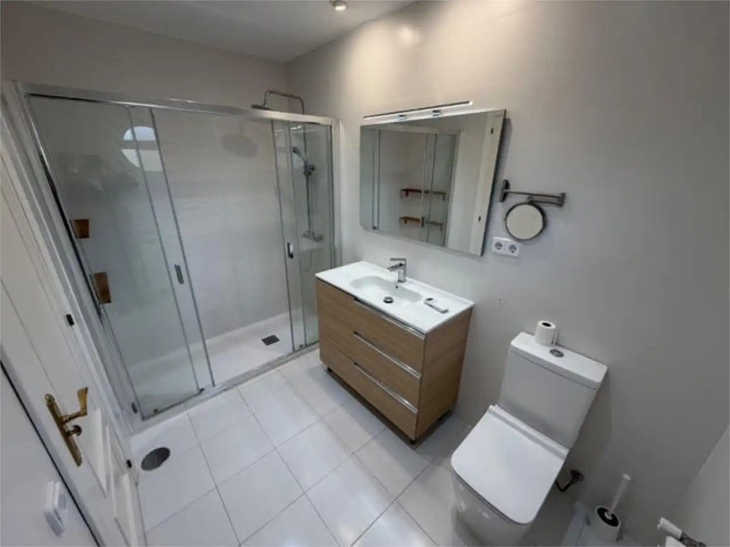 Bathroom of Detached homes for sale in Valdemorillo  with Heating, Private garden and Storage room