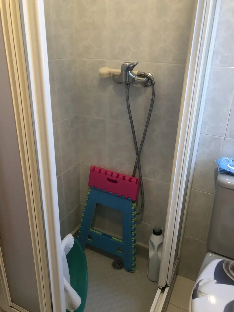 Flat for rent in Rúa Sirena, 3, Monte Alto - Zalaeta - Atocha Bathroom of Flat for rent in A Coruña Capital with Heating, Parquet flooring and Furnished