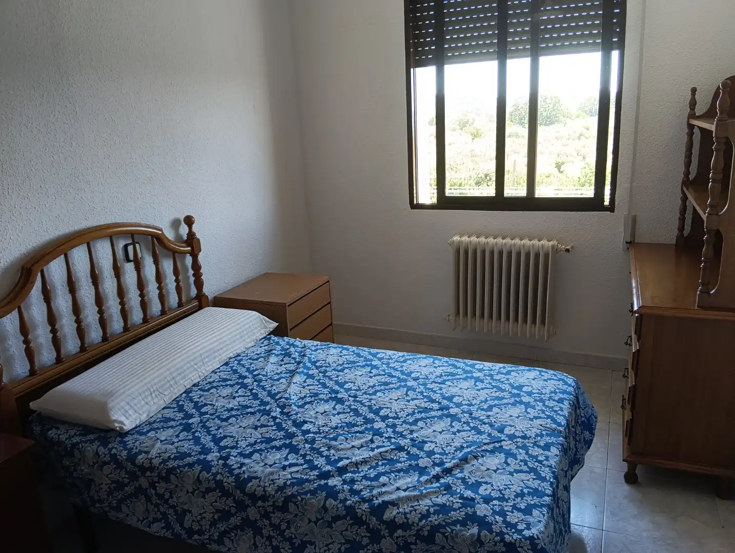 Schlafzimmer von Wohnung zur Miete in Poyales del Hoyo mit Heizung, Möbliert und Ofen