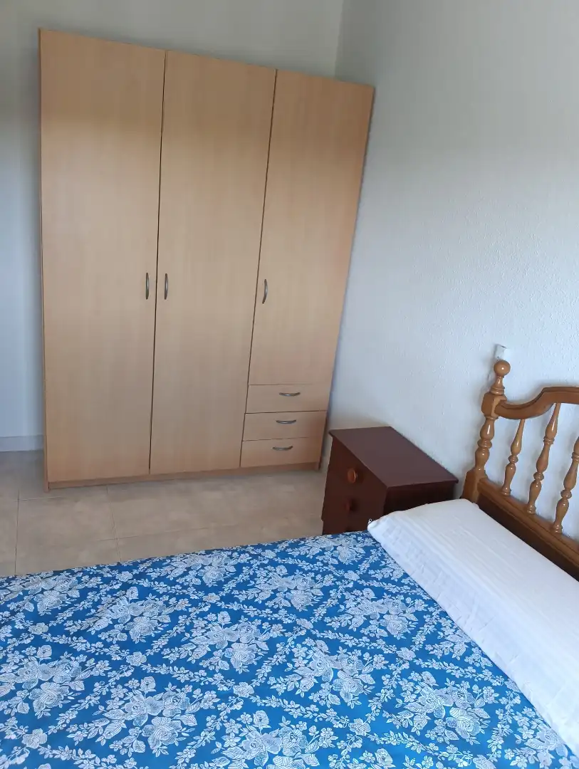 Schlafzimmer von Wohnung zur Miete in Poyales del Hoyo mit Heizung, Möbliert und Ofen