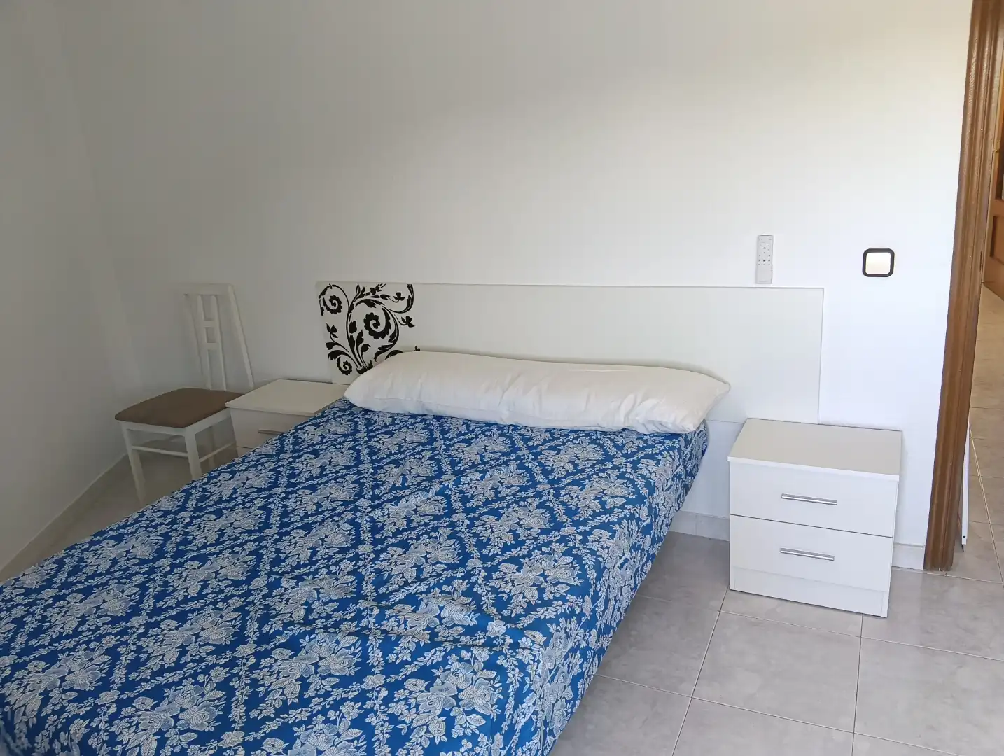 Schlafzimmer von Wohnung zur Miete in Poyales del Hoyo mit Heizung, Möbliert und Ofen