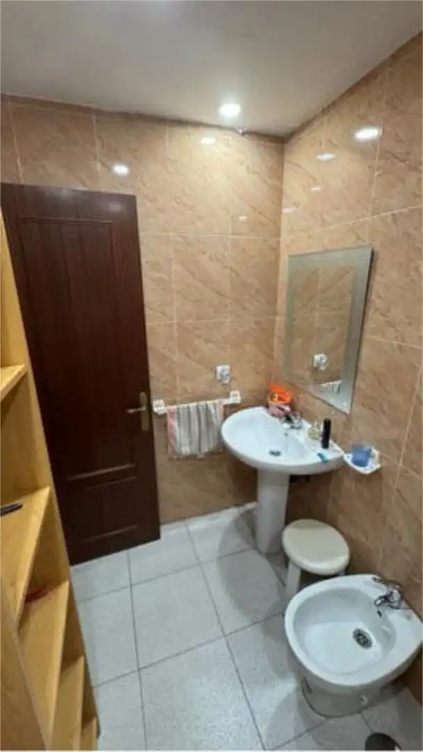 Flat for rent in Maria Auxiliadora - Barriada de Llera Bathroom of Flat for rent in Badajoz