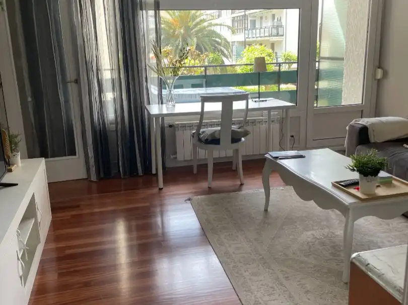 Flat for rent in Zumalakarregi Kalea, 21, Zarautz Living room of Flat for rent in Zarautz with Heating, Parquet flooring and Terrace