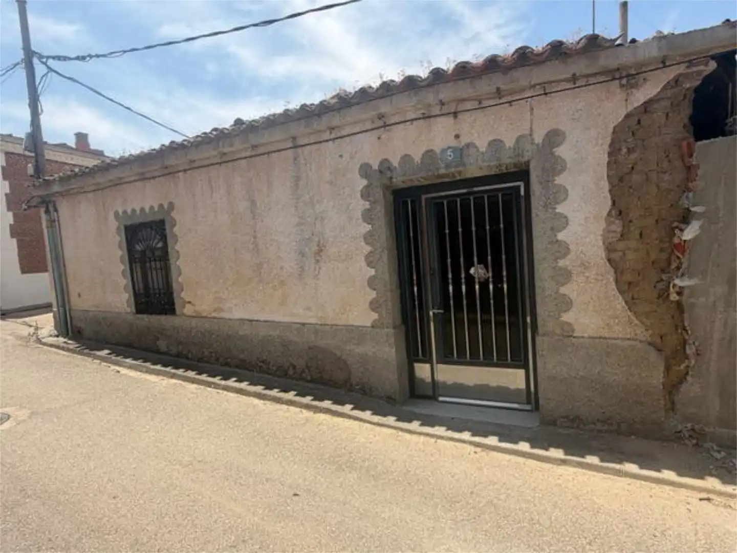 Exterior view of Houses for sale in Torrecilla de la Orden  with Heating, Private garden and Storage room