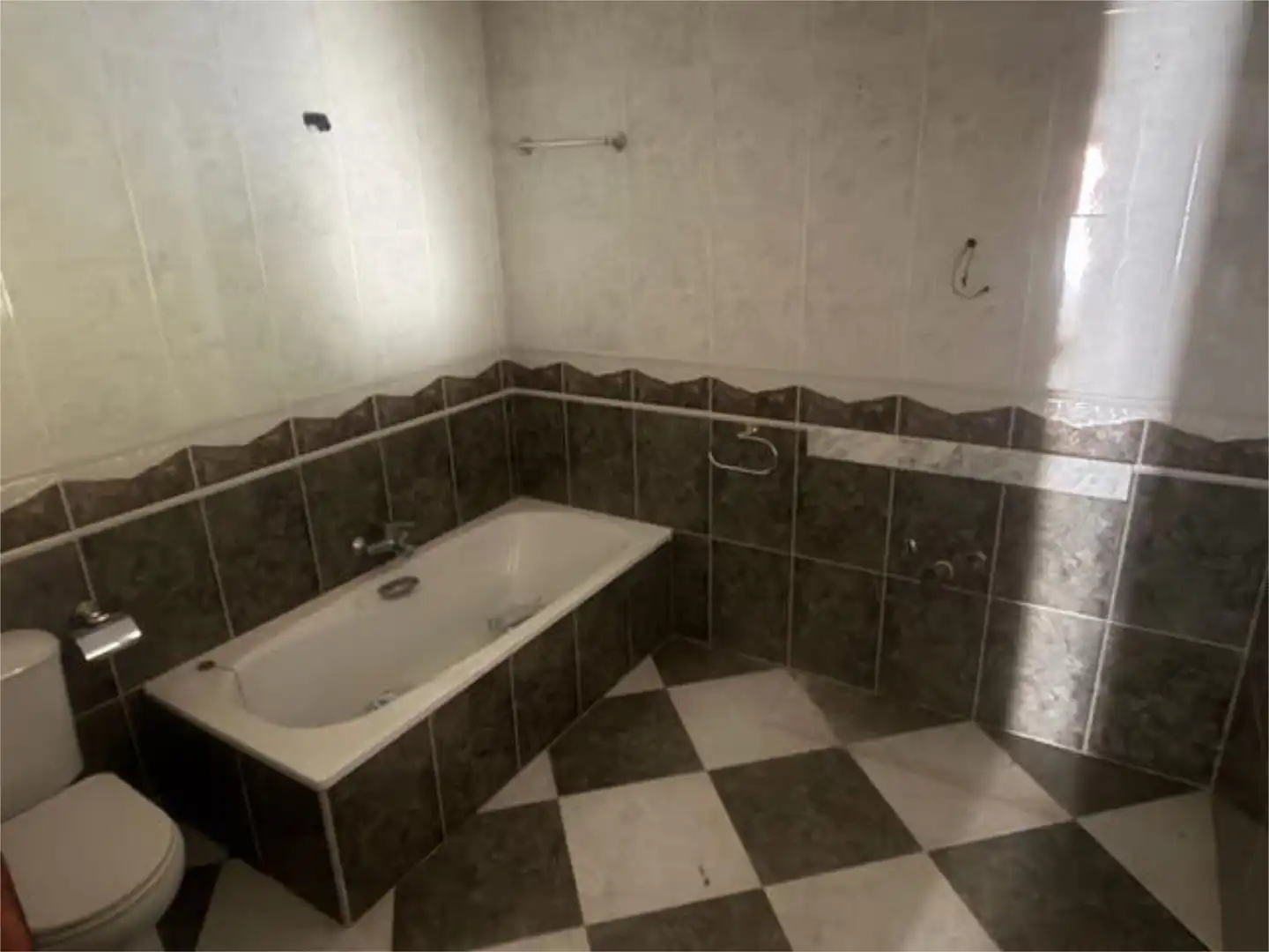Bathroom of Houses for sale in Torrecilla de la Orden  with Heating, Private garden and Storage room