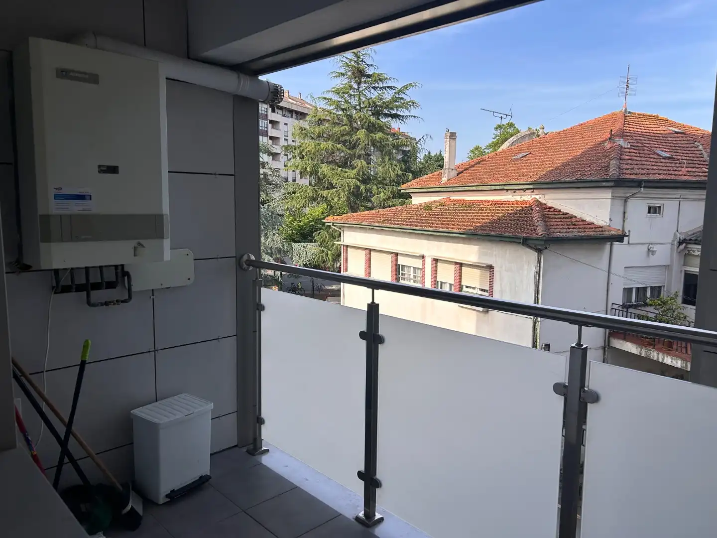 Flat for sale in Alameda Ayuntamiento, 17, Colindres Balcony of Flat for sale in Colindres with Balcony