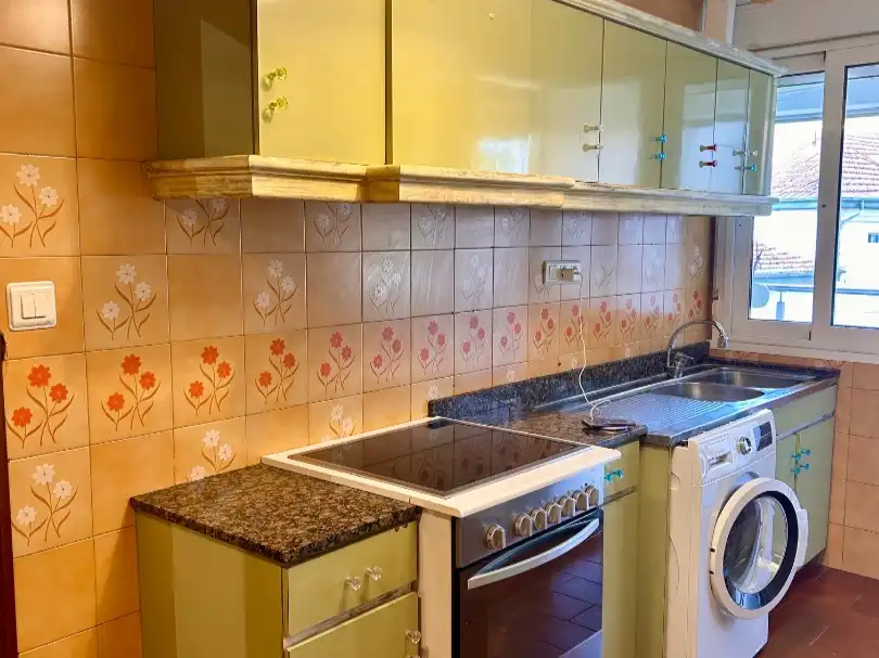 Flat for sale in Alameda Ayuntamiento, 17, Colindres Kitchen of Flat for sale in Colindres with Balcony