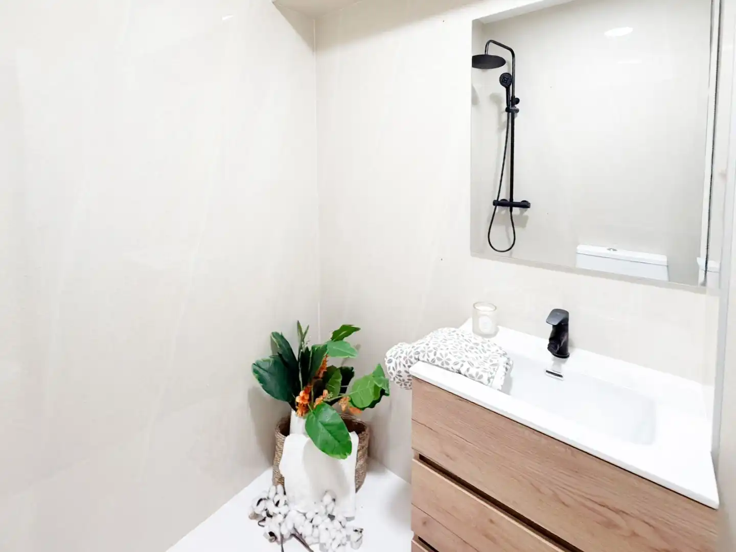 Piso en venta en Calle Fuenlabrada, 27, Casco Antiguo Baño de Piso en venta en Alcorcón con Terraza