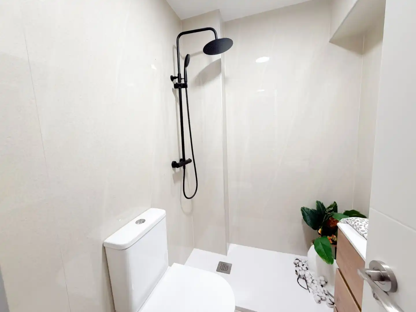 Piso en venta en Calle Fuenlabrada, 27, Casco Antiguo Baño de Piso en venta en Alcorcón con Terraza