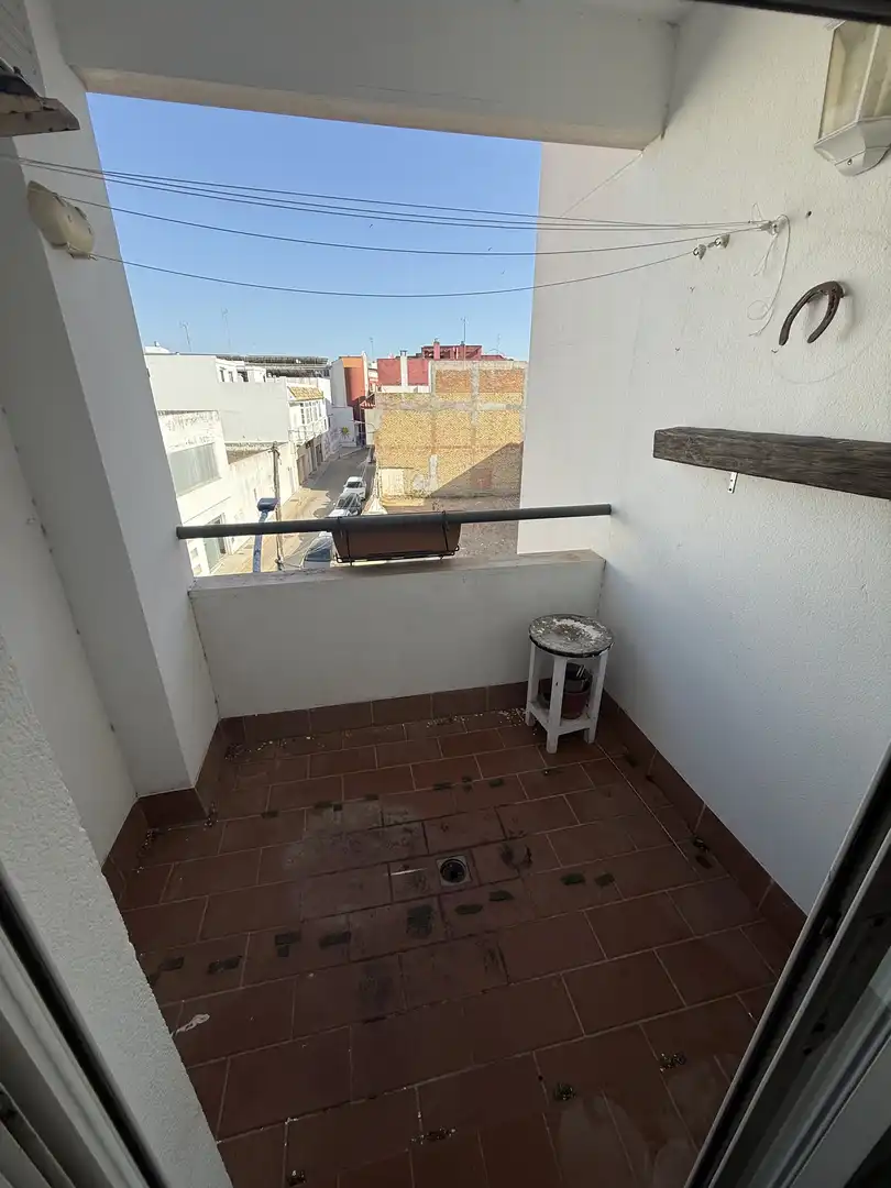 Flat for sale in Plaza Rafael Alberti, 3, La Banda - Campo de Fútbol Balcony of Flat for sale in Chiclana de la Frontera with Air Conditioner and Balcony