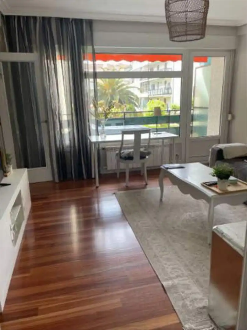 Estudio de alquiler en Zarautz Habitación de Estudio de alquiler en Zarautz con Calefacción, Jardín privado y Terraza