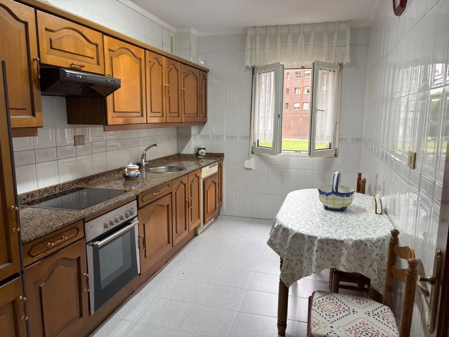 Flat for sale in Calle Juan XXIII, 11, Avilés Kitchen of Flat for sale in Avilés