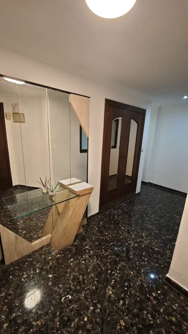 Pis en venda a Carrer de L'uruguai, 1, Valencia Capital Pis en venda en Valencia Capital amb Aire condicionat i Balcó