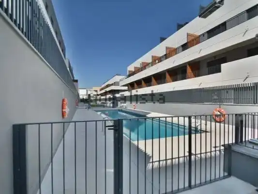 Estudio de alquiler en Calle de Fuerteventura, 5, Polígono Industrial Norte Piscina de Estudio de alquiler en San Sebastián de los Reyes con Aire acondicionado, Calefacción y Terraza