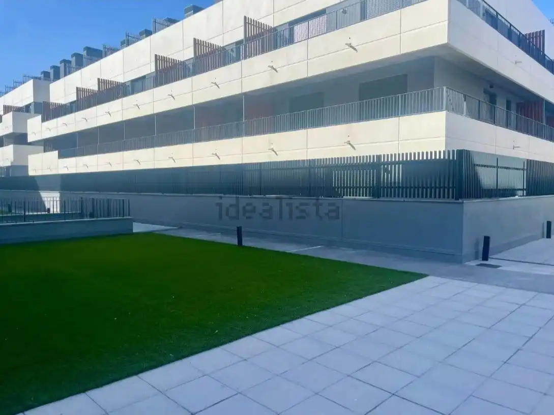 Estudio de alquiler en Calle de Fuerteventura, 5, Polígono Industrial Norte Terraza de Estudio de alquiler en San Sebastián de los Reyes con Aire acondicionado, Calefacción y Terraza