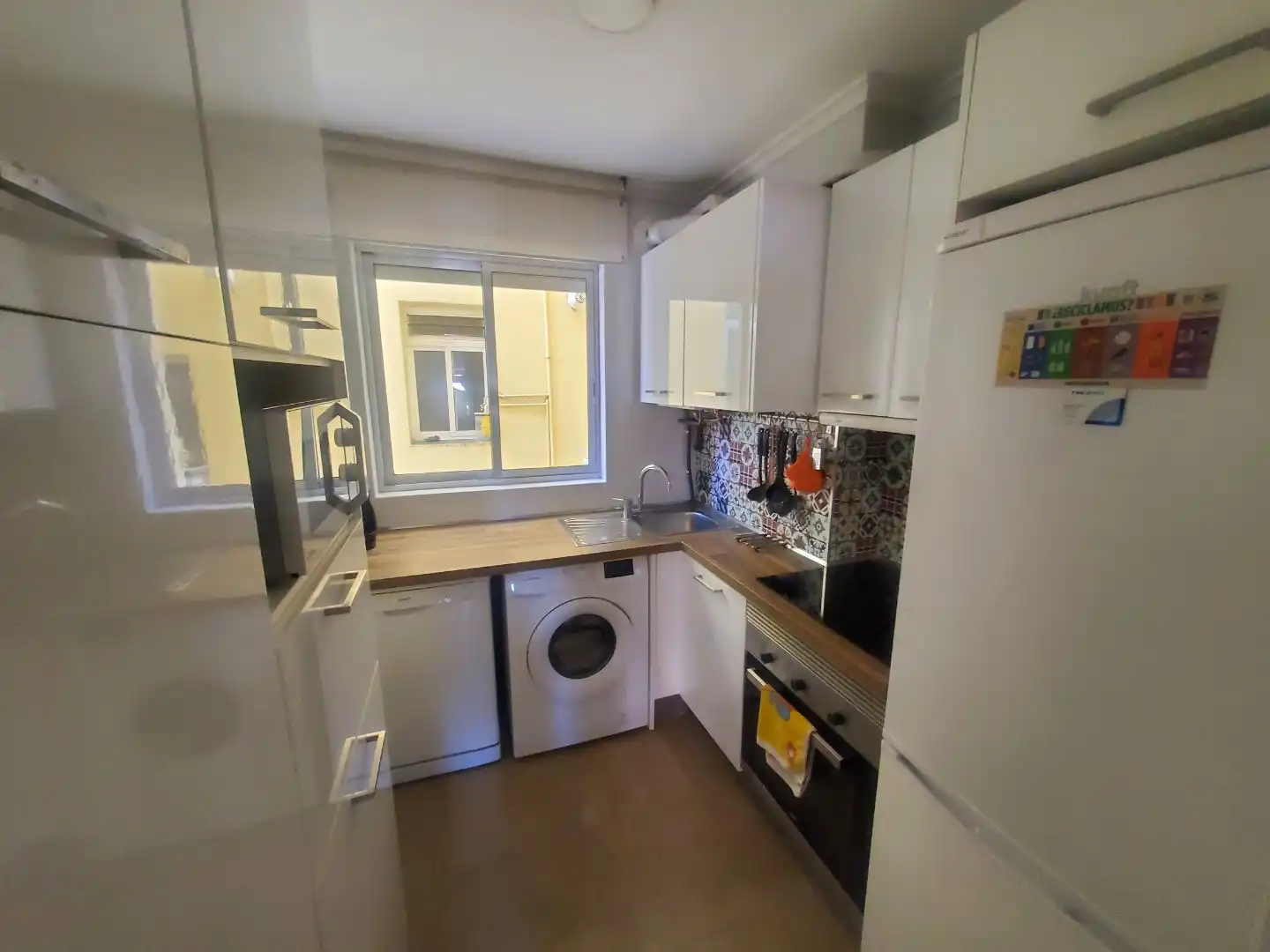 Piso de alquiler en Grupo Los Pinares, 4a, Los Castros Cocina de Piso de alquiler en Santander