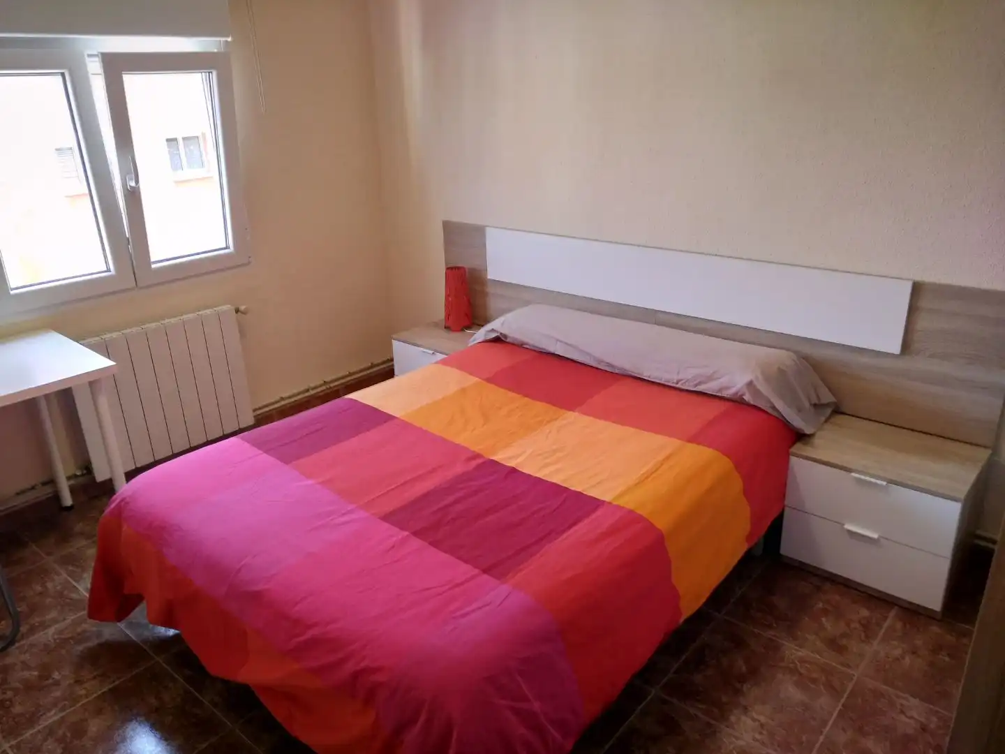 Piso de alquiler en Grupo Los Pinares, 4a, Los Castros Habitación de Piso de alquiler en Santander