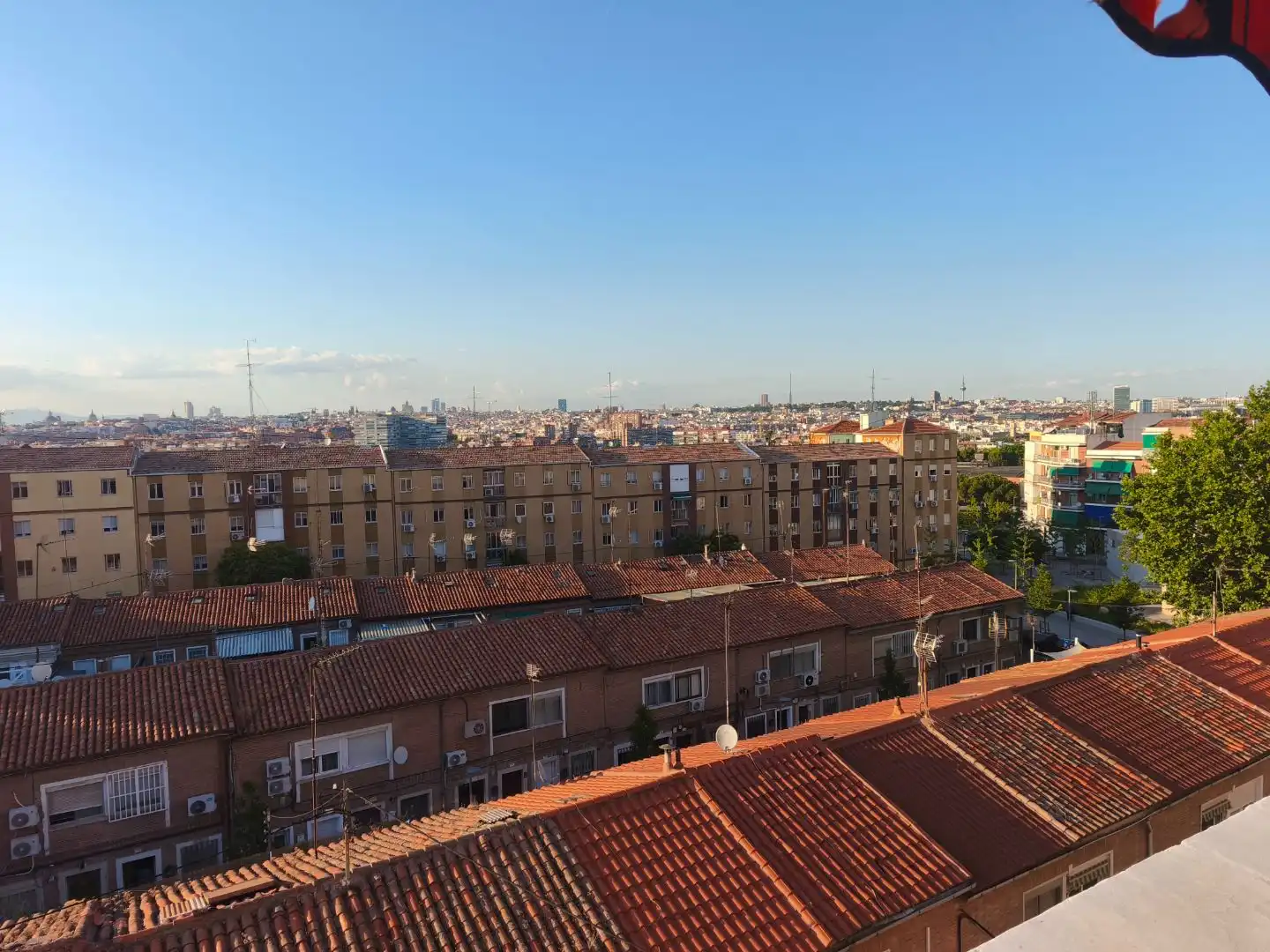 Ático en venta en Calle Gumersinda Rosillo, 1, Moscardó Vista exterior de Ático en venta en Madrid Capital con Aire acondicionado, Terraza y Balcón