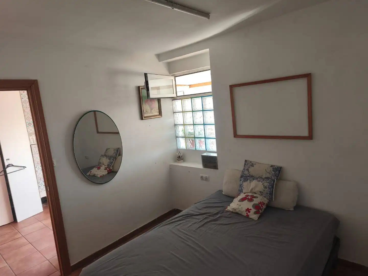 Ático en venta en Calle Gumersinda Rosillo, 1, Moscardó Habitación de Ático en venta en Madrid Capital con Aire acondicionado, Terraza y Balcón