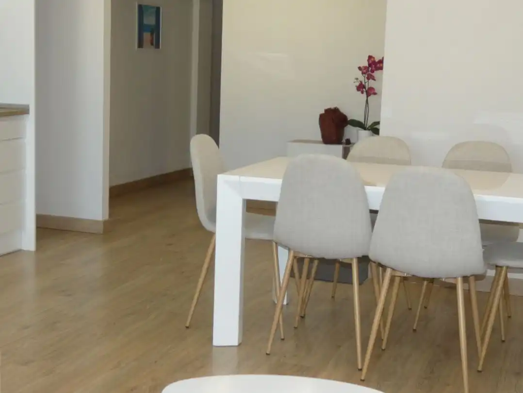 Flat for rent in Carrer Mare de Déu de la Mercè, 26, Centro Dining room of Flat for rent in Mutxamel with Air Conditioner, Parquet flooring and Storage room