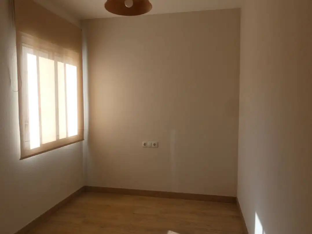 Flat for rent in Carrer Mare de Déu de la Mercè, 26, Centro Bedroom of Flat for rent in Mutxamel with Air Conditioner, Parquet flooring and Storage room