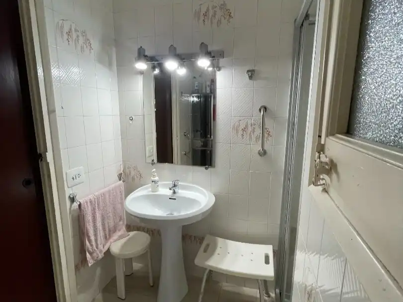 Flat for sale in Carrer del Comandant Benítez, 1, La Maternitat i Sant Ramon Bathroom of Flat for sale in Barcelona Capital with Air Conditioner and Balcony