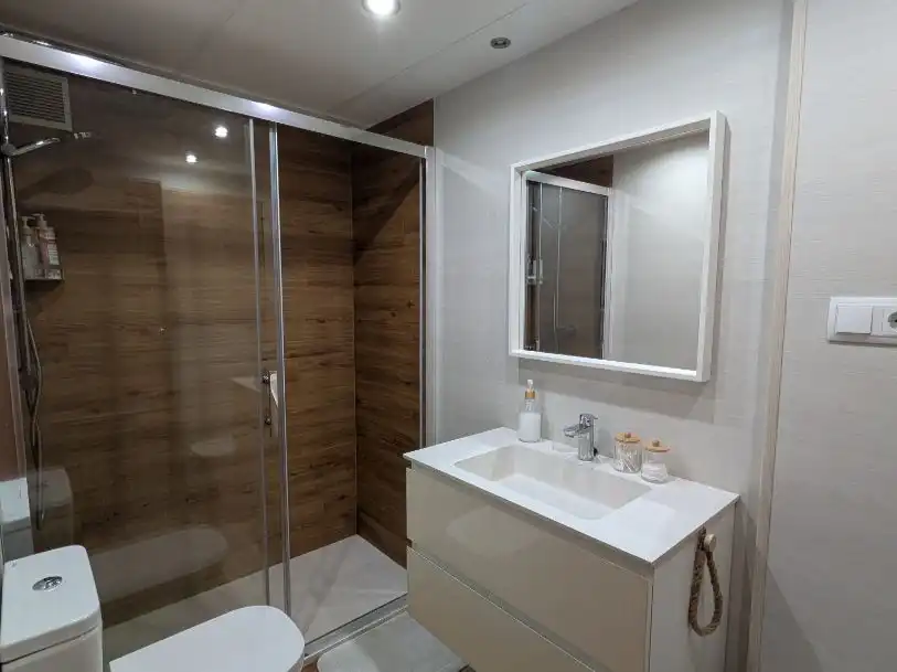 Piso de alquiler en Santiago el Mayor Baño de Piso de alquiler en Murcia con Aire acondicionado, Parquet y Terraza