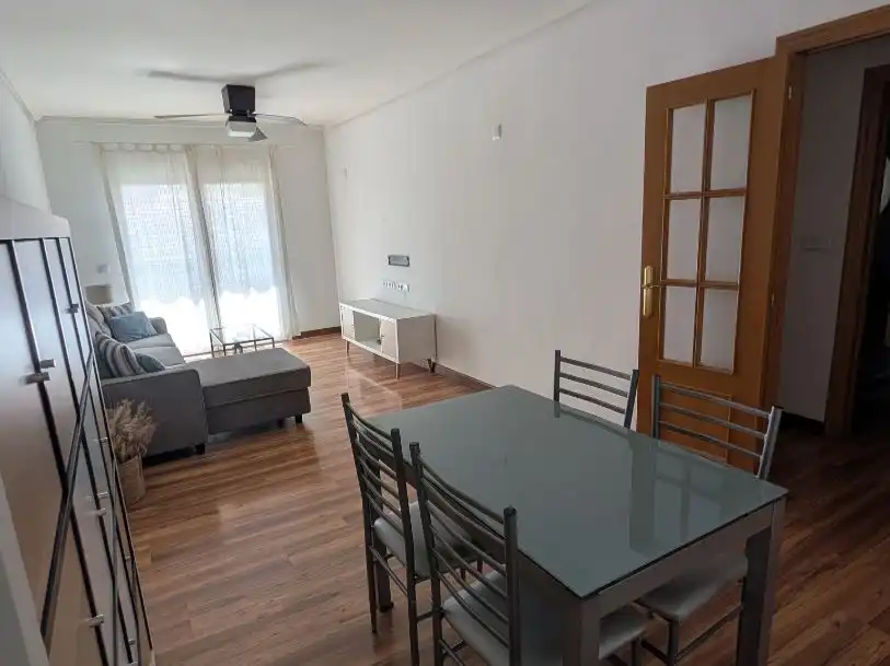 Piso de alquiler en Santiago el Mayor Sala de estar de Piso de alquiler en Murcia con Aire acondicionado, Parquet y Terraza