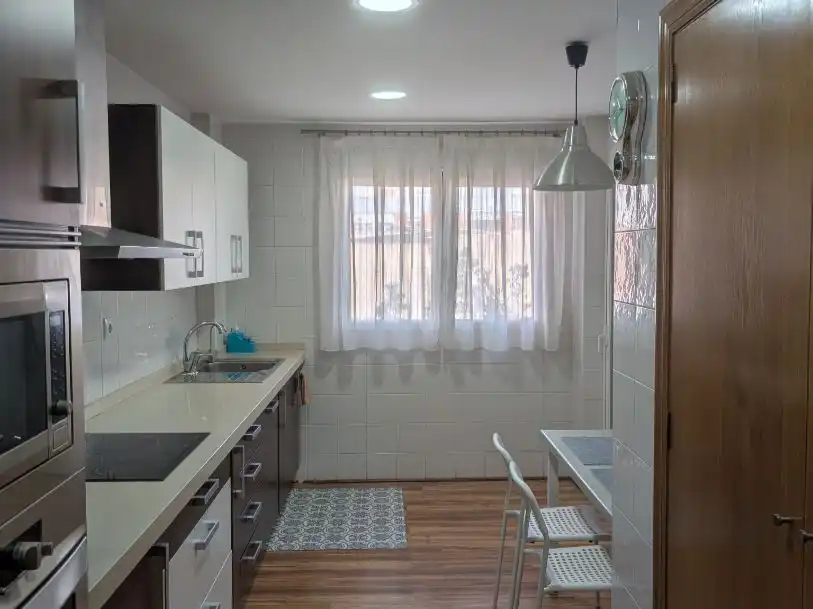 Piso de alquiler en Santiago el Mayor Cocina de Piso de alquiler en Murcia con Aire acondicionado, Parquet y Terraza