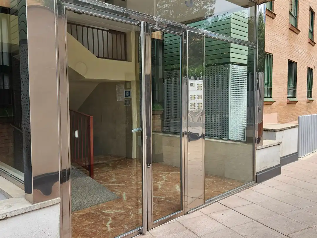 Pis en venda a Calle Poeta Jorge Manrique, 1, Grancasa Pis en venda en Zaragoza Capital amb Aire condicionat