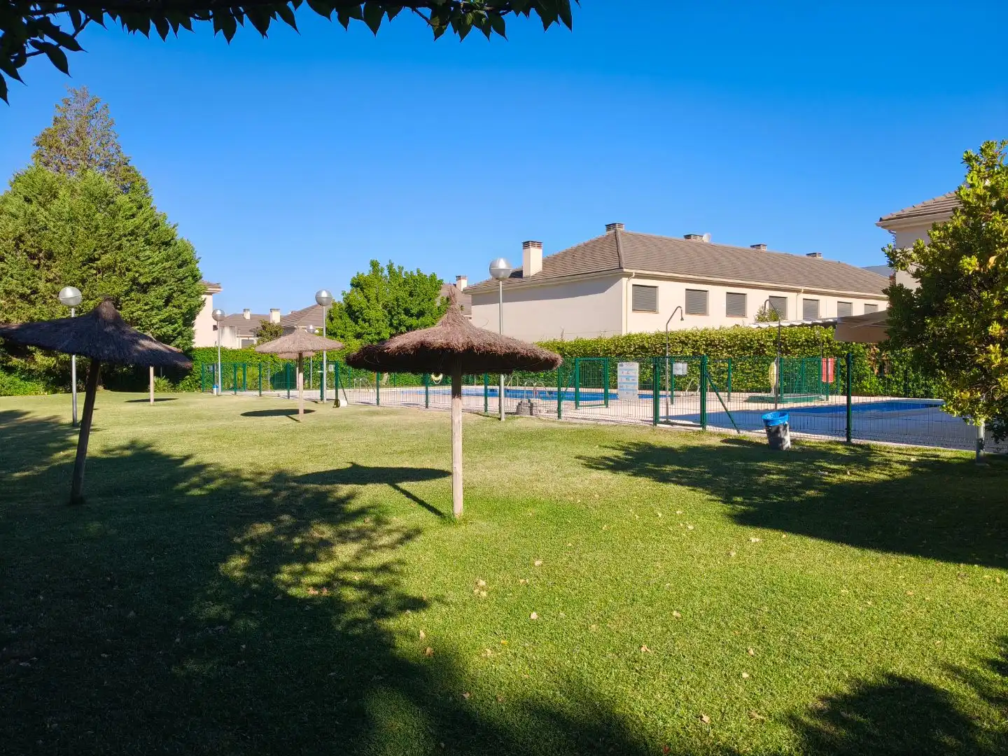 Flat for sale in La Montaña - El Cortijo Exterior view of Flat for sale in Aranjuez with Air Conditioner, Heating and Private garden