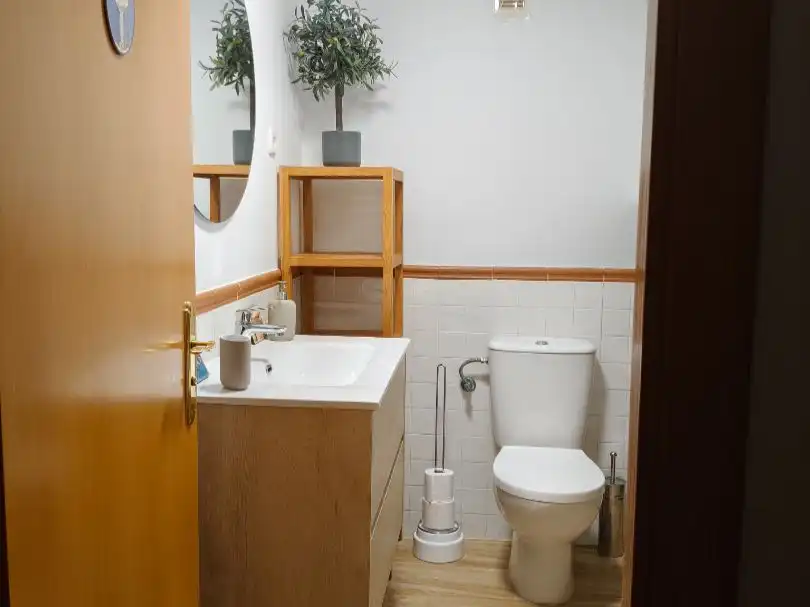Flat for sale in La Montaña - El Cortijo Bathroom of Flat for sale in Aranjuez with Air Conditioner, Heating and Private garden
