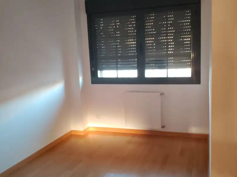 Flat for sale in La Montaña - El Cortijo Bedroom of Flat for sale in Aranjuez with Air Conditioner, Heating and Private garden