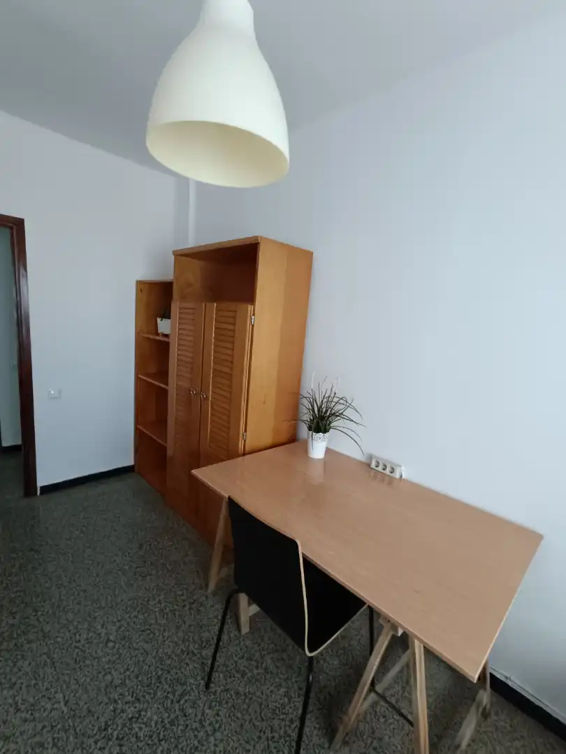 Wohnung zur Miete in Carrer de Gascó Oliag, 8, Ciutat Universitària Schlafzimmer von Wohnung zur Miete in Valencia mit Möbliert, Ofen und Waschmaschine