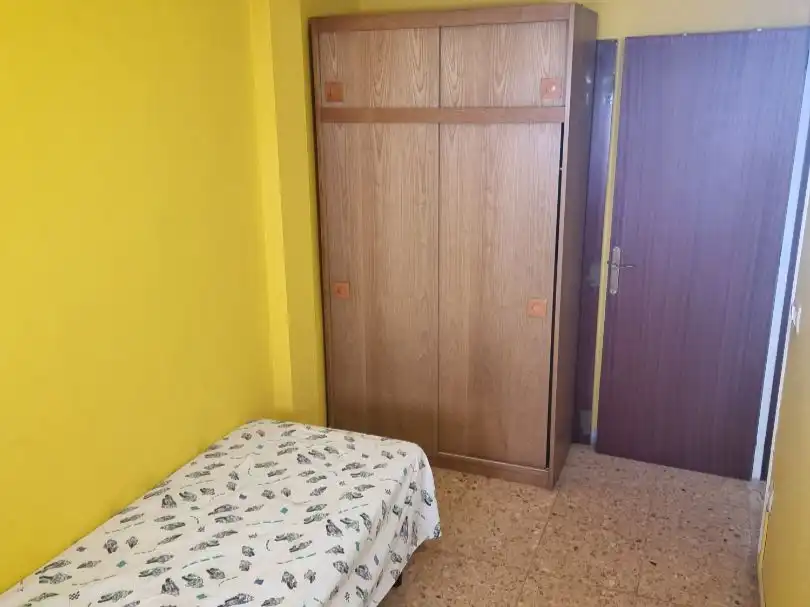 Pis en venda a Carrer Josep Trueta, 3, Blanes Dormitori de Pis en venda en Blanes amb Balcó