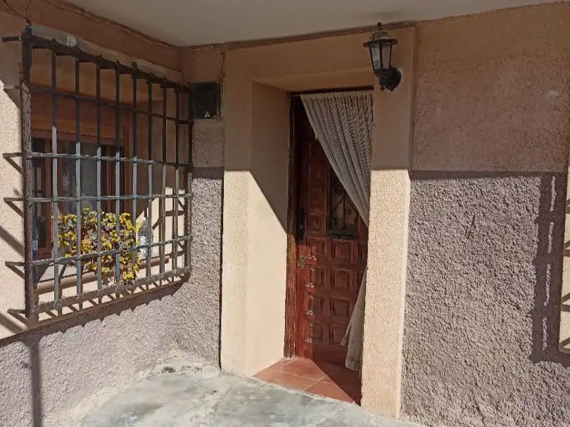 Finca rústica en venta en Calle Guirigay, 38, Valdeolivas Finca rústica en venta en Valdeolivas con Terraza, Trastero y Amueblado
