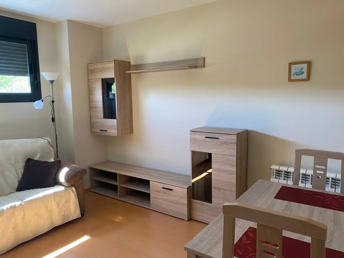 Flat for rent in Calle Dalí, 9, Brezo Living room of Flat for rent in Valdemoro with Heating, Furnished and Community parking