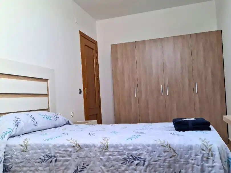 Habitación en Calle Esperanza, 27, La Guija Habitación de Dúplex para compartir en Ciudad Real con Aire acondicionado, Calefacción y Amueblado