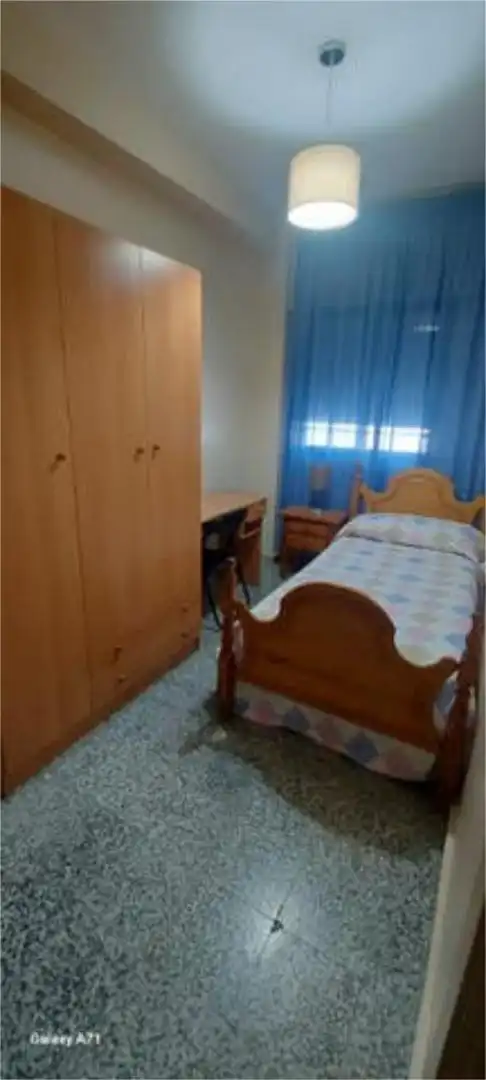 Piso de alquiler en Fuentepiña Habitación de Piso de alquiler en Huelva con Amueblado