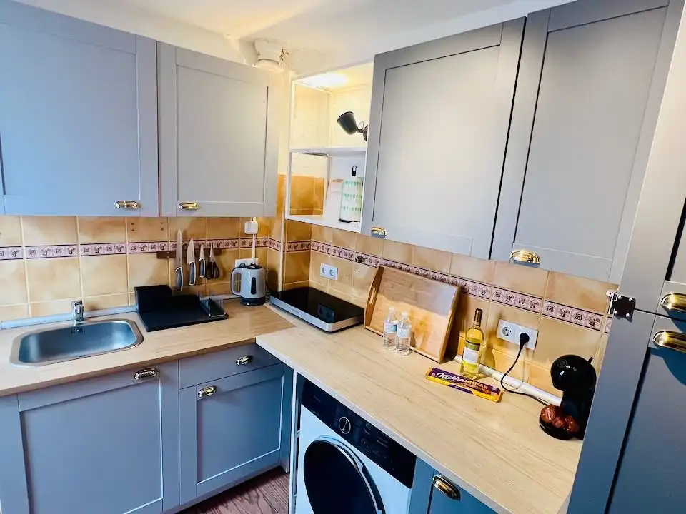 Flat for sale in Calle San Sebastián, 34, Mijas pueblo Kitchen of Flat for sale in Mijas with Air Conditioner and Terrace