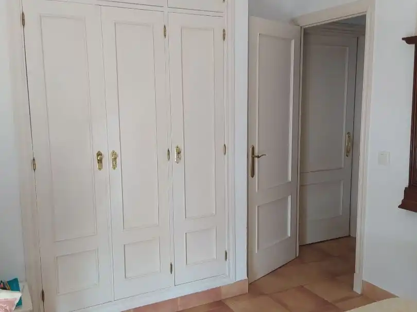 Wohnung zur Miete in Rota mit Klimaanlage, Heizung und Möbliert