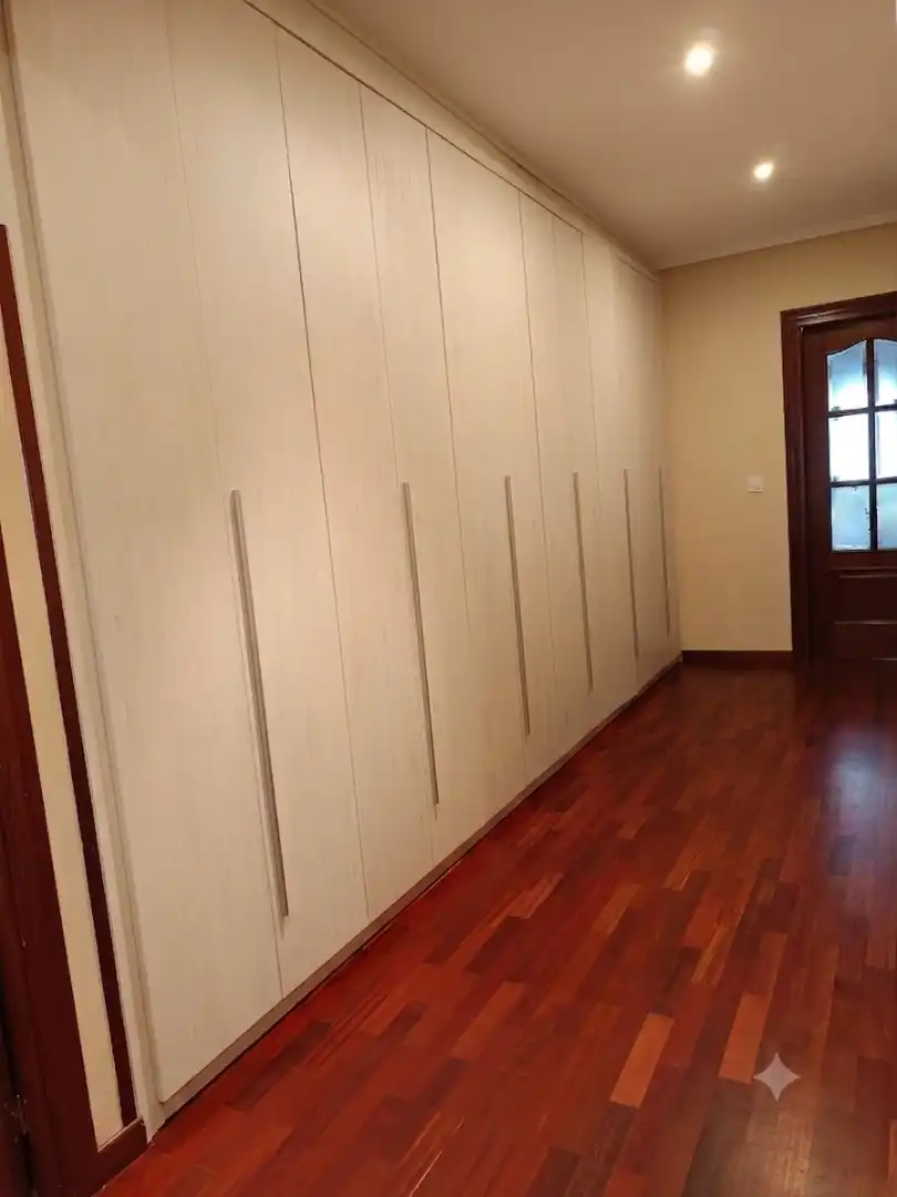 Piso en venta en Avenida Fernández Balsera, 32, Centro Piso en venta en Avilés con Calefacción, Parquet y Trastero