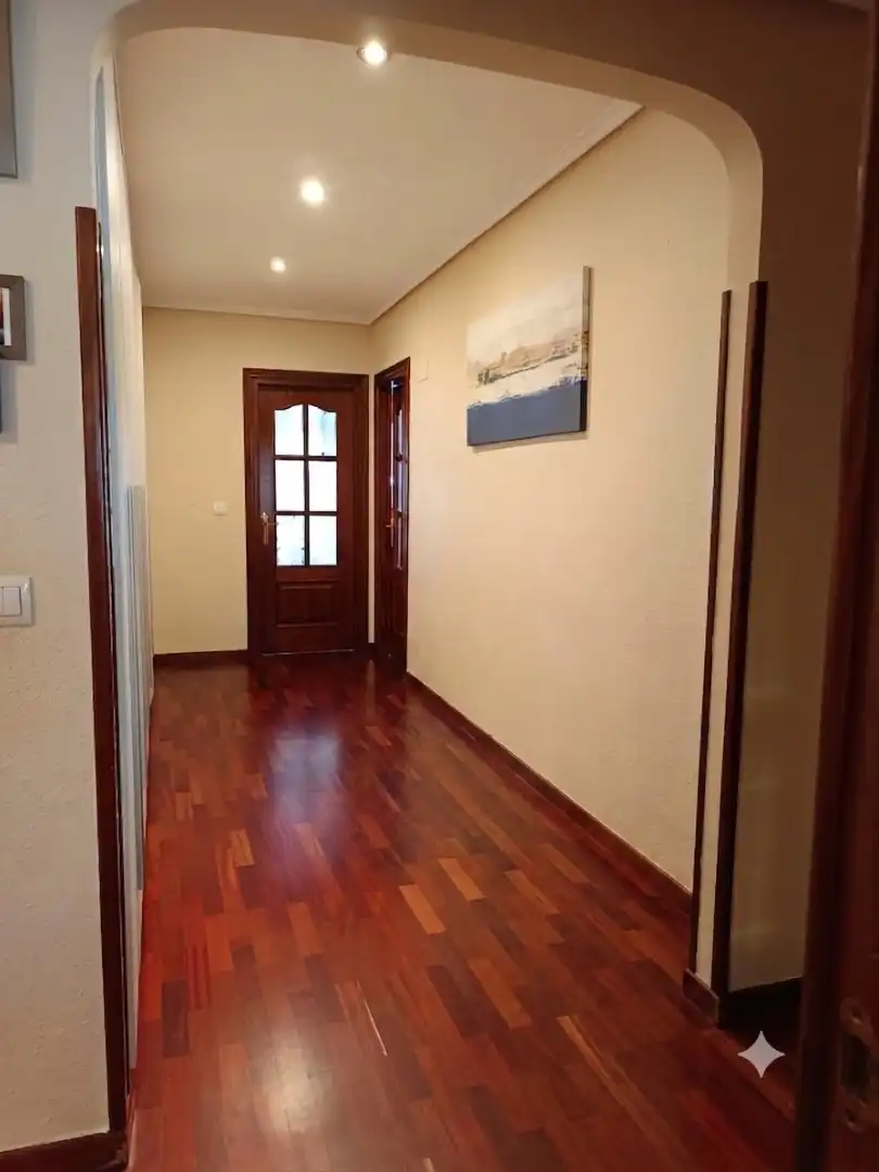 Piso en venta en Avenida Fernández Balsera, 32, Centro Piso en venta en Avilés con Calefacción, Parquet y Trastero
