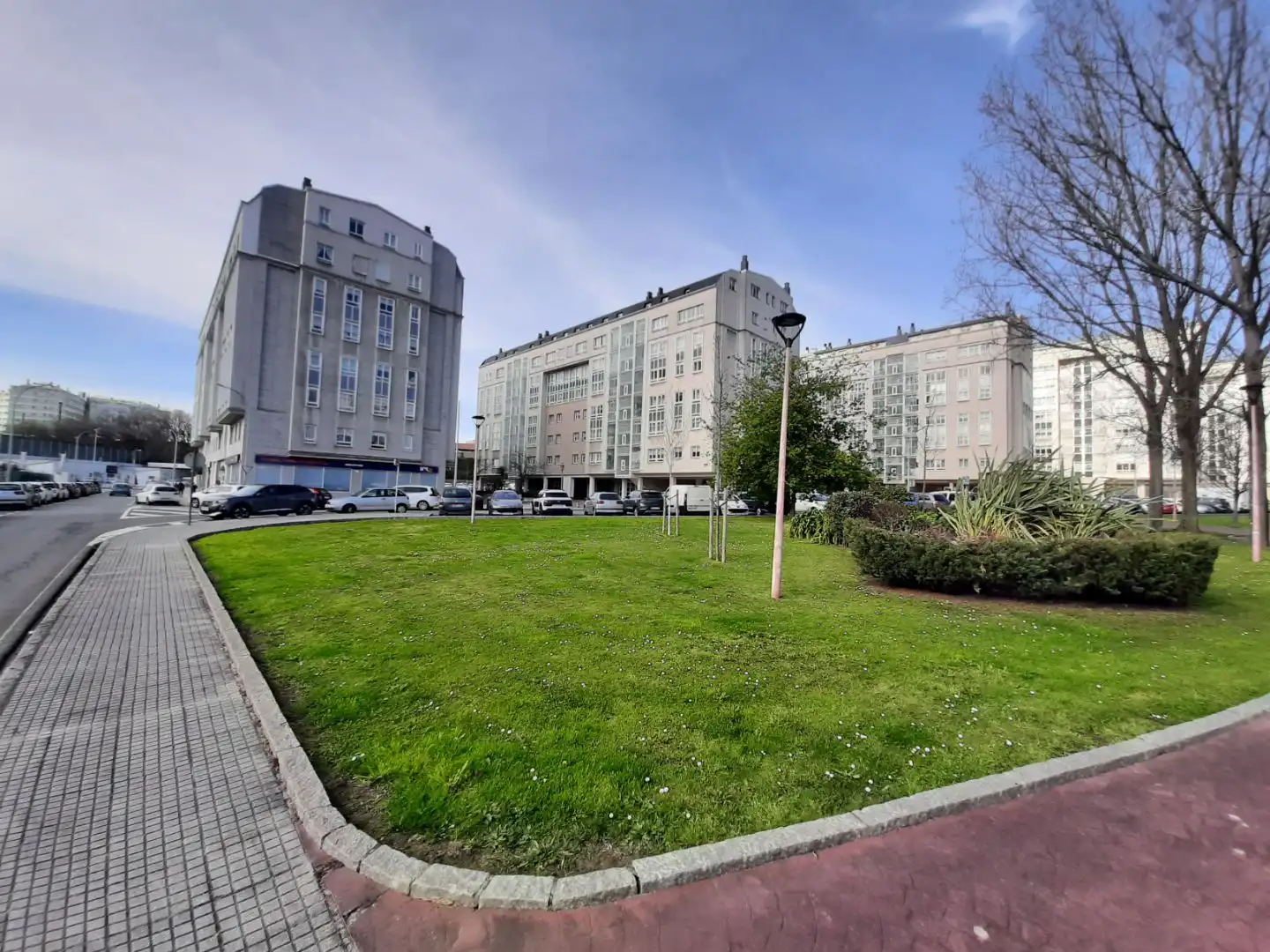 Piso de alquiler en Calle Doctor Joaquín Cotarelo, 2, Someso - Matogrande Vista exterior de Piso de alquiler en A Coruña Capital con Calefacción, Parquet y Trastero