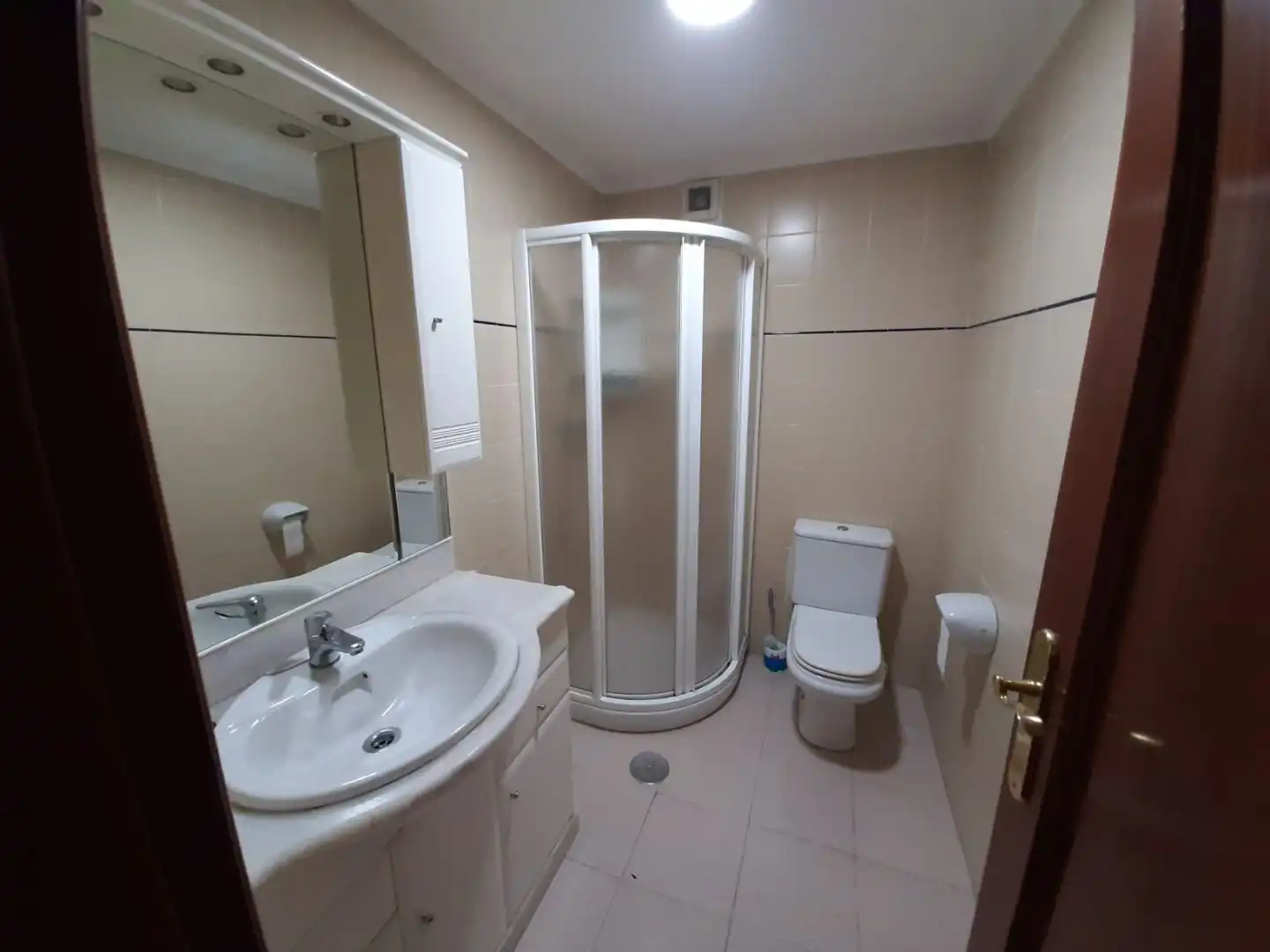 Piso de alquiler en Calle Doctor Joaquín Cotarelo, 2, Someso - Matogrande Baño de Piso de alquiler en A Coruña Capital con Calefacción, Parquet y Trastero