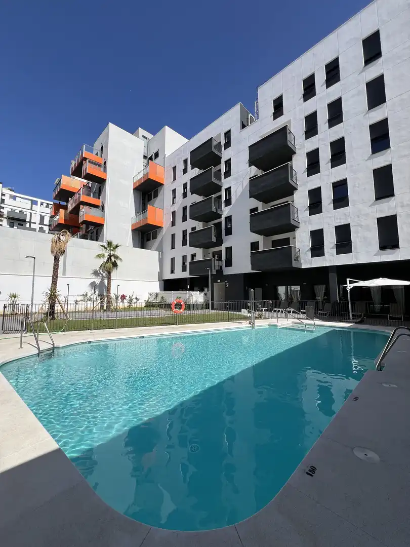 Piso de alquiler en Calle Escrit Ang Lopez de Ayala, 13e, Poniente-Sur Piscina de Piso de alquiler en Córdoba Capital con Aire acondicionado, Terraza y Piscina